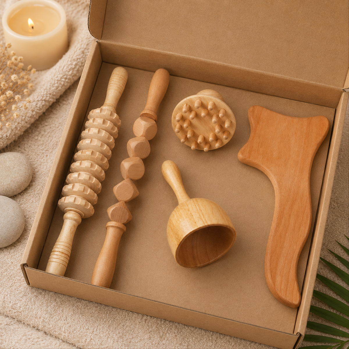 Découvrez ce kit de massage en bois de hêtre, disponible en trois compositions différentes pour répondre à vos besoins